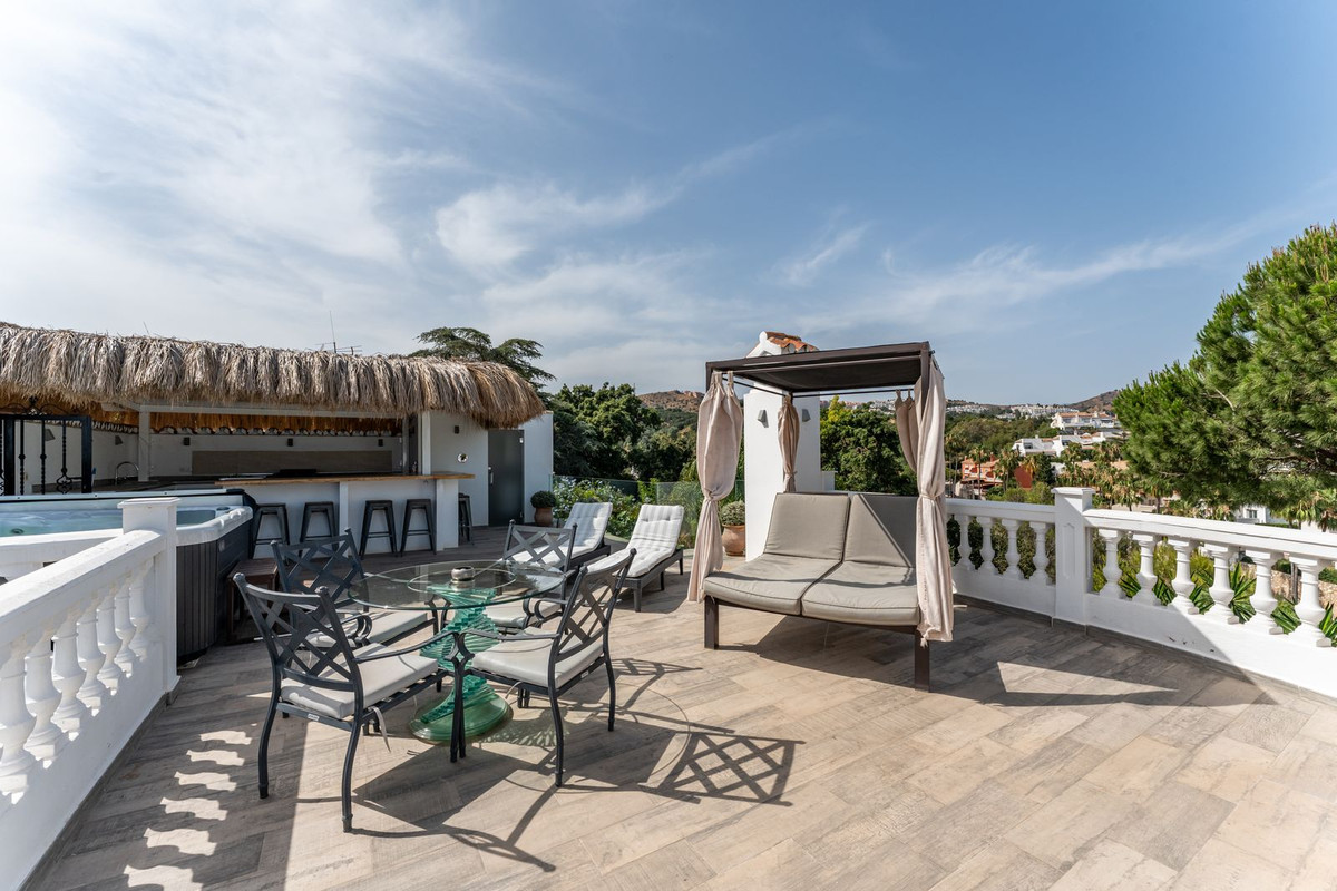 Huis te koop in Calahonda | 4 slaapkamers H5052349