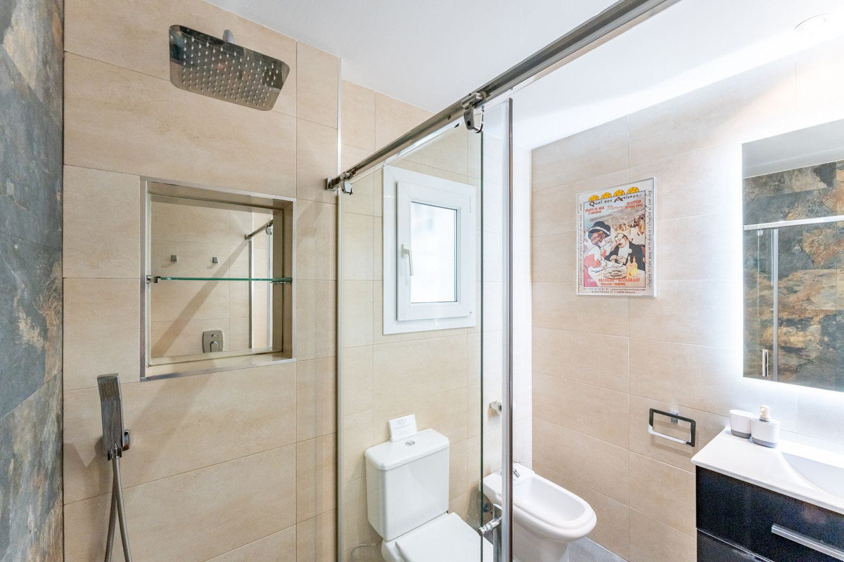 Huis te koop in Calahonda | 4 slaapkamers H5052349