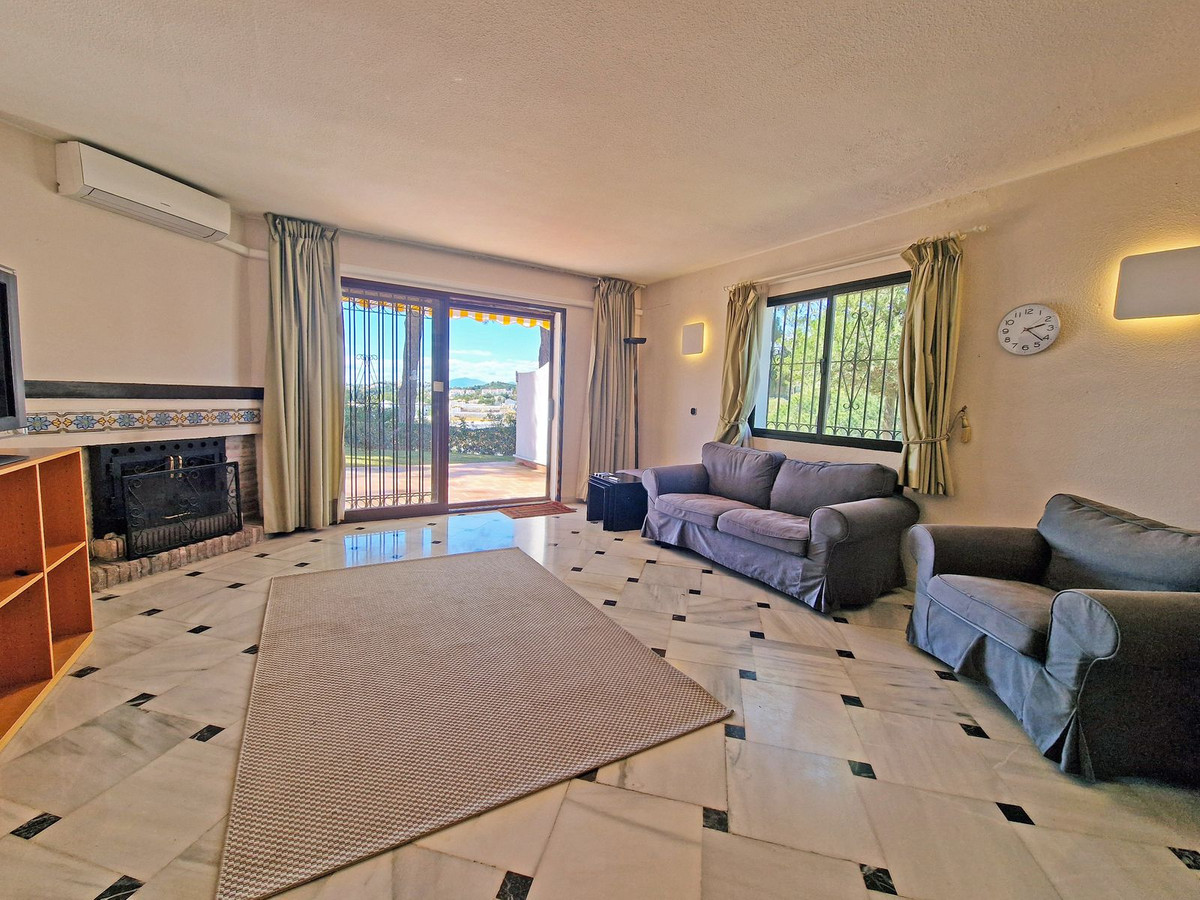 Semi-Vrijstaande Villa in Calahonda-15