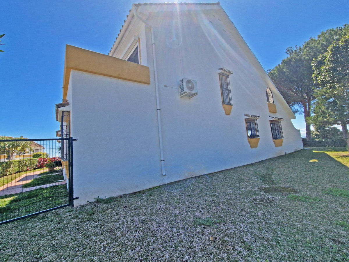 Semi-Vrijstaande Villa in Calahonda-28