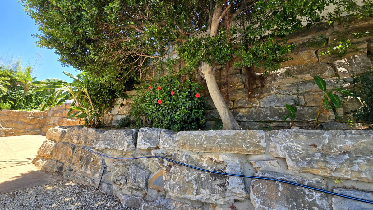 Property main view 44