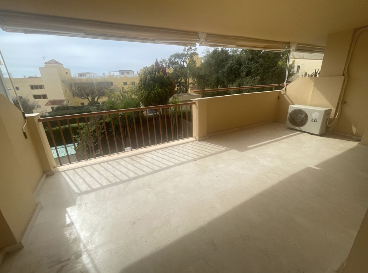 Appartement te koop in Calahonda | 1 slaapkamers H5134444