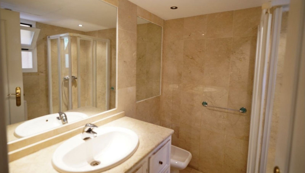 Appartement te koop in Calahonda | 1 slaapkamers H5134444