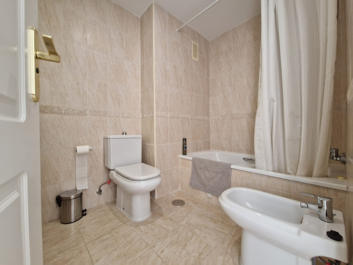 Appartement te koop in Calahonda | 2 slaapkamers H5143450