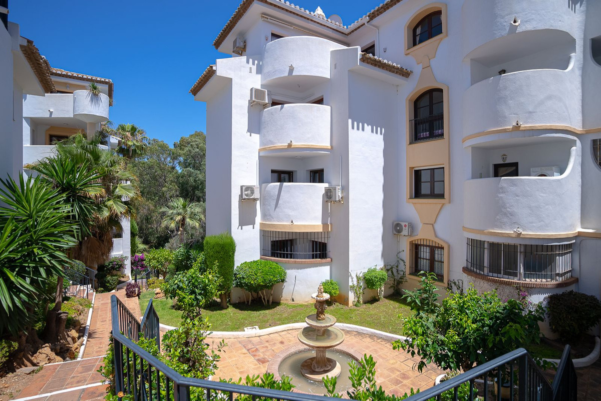 Appartement te koop in Calahonda | 2 slaapkamers H5145898