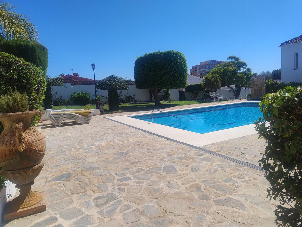 Huis te koop in Calahonda | 4 slaapkamers H5159545
