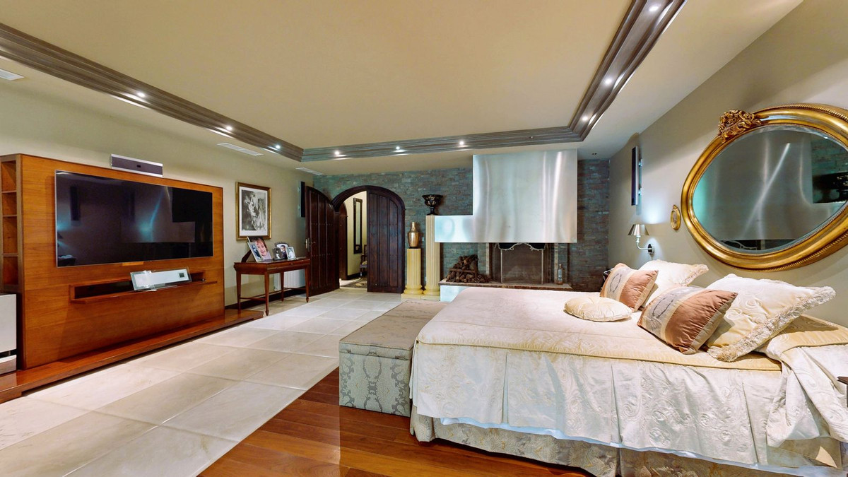 Property main view 36