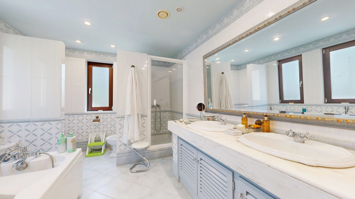 Property main view 44