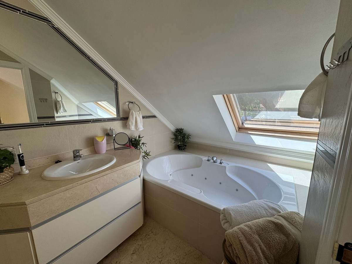 Huis te koop in Calahonda | 4 slaapkamers H5252233