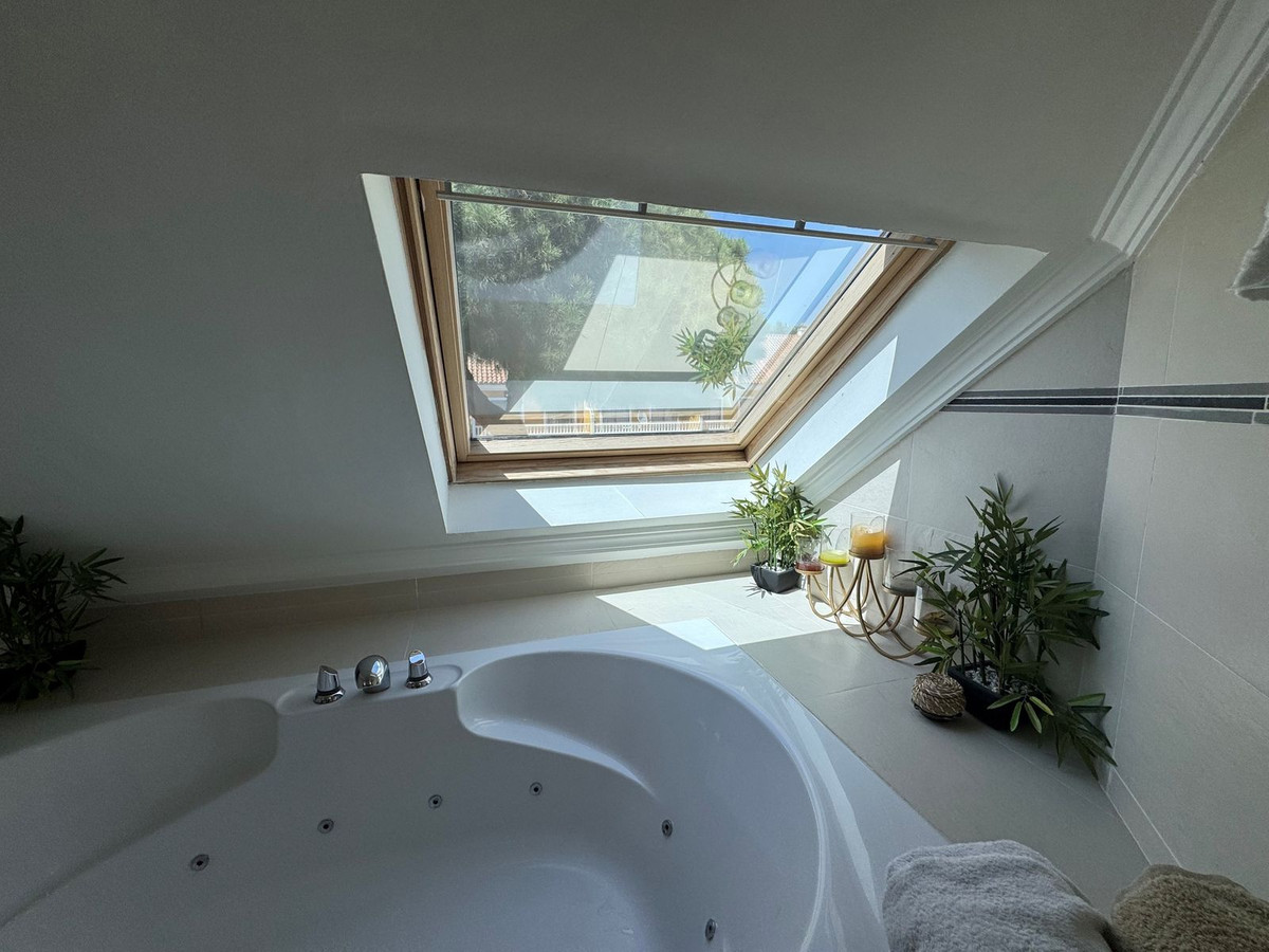 Huis te koop in Calahonda | 4 slaapkamers H5252233
