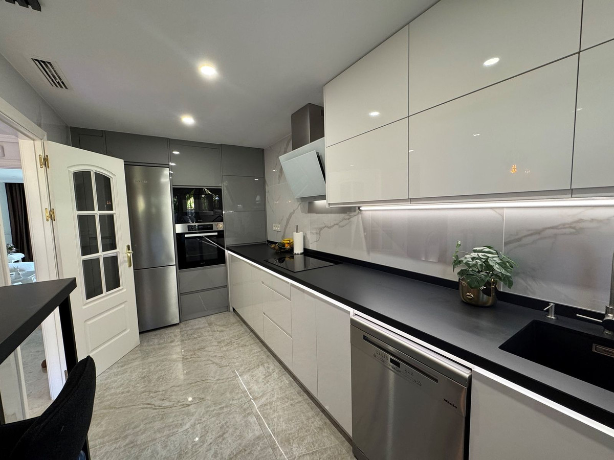Huis te koop in Calahonda | 4 slaapkamers H5252233