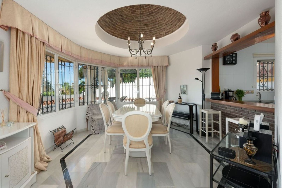 Huis te koop in Calahonda | 3 slaapkamers H5264644