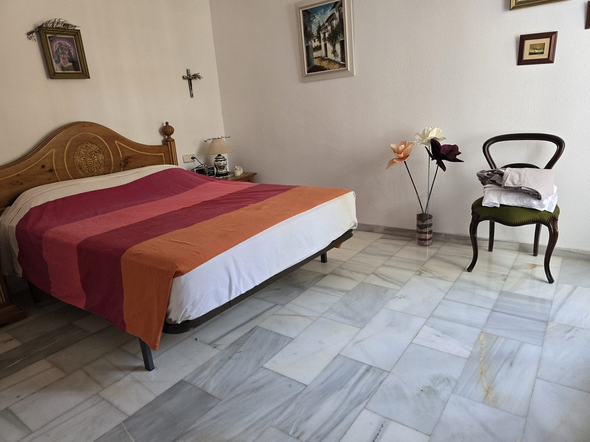 Penthouse te koop in Calahonda | 4 slaapkamers H5272579