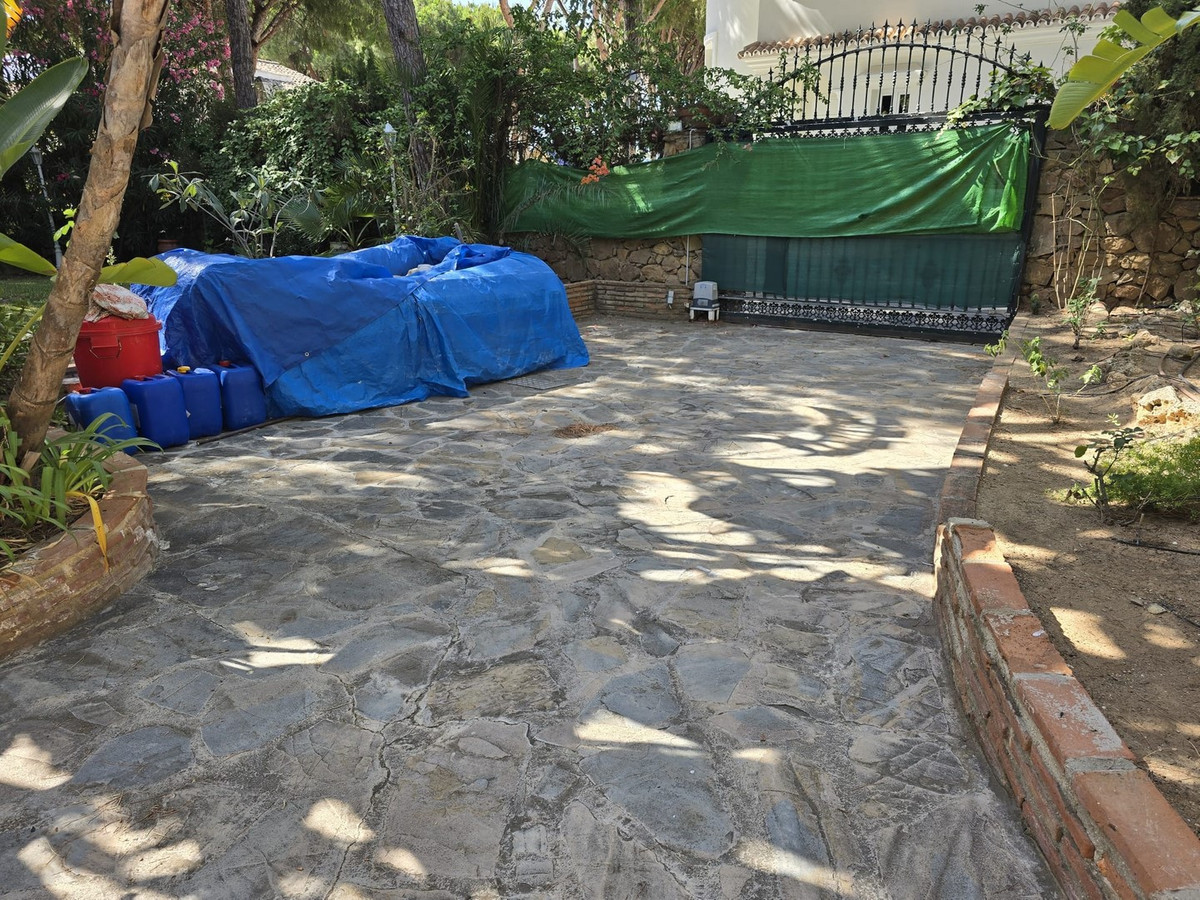 Penthouse te koop in Calahonda | 4 slaapkamers H5272579