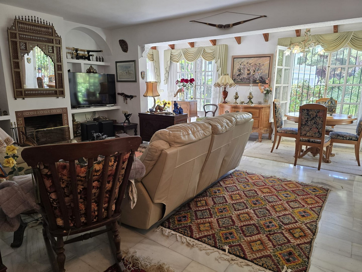 Penthouse te koop in Calahonda | 4 slaapkamers H5272579