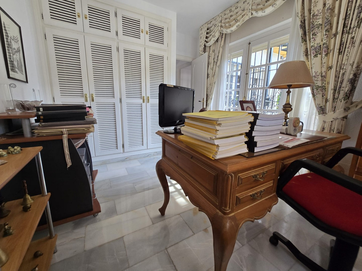 Penthouse te koop in Calahonda | 4 slaapkamers H5272579