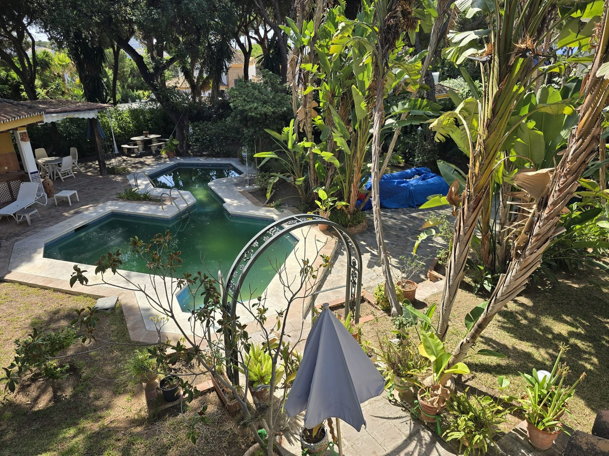 Penthouse te koop in Calahonda | 4 slaapkamers H5272579