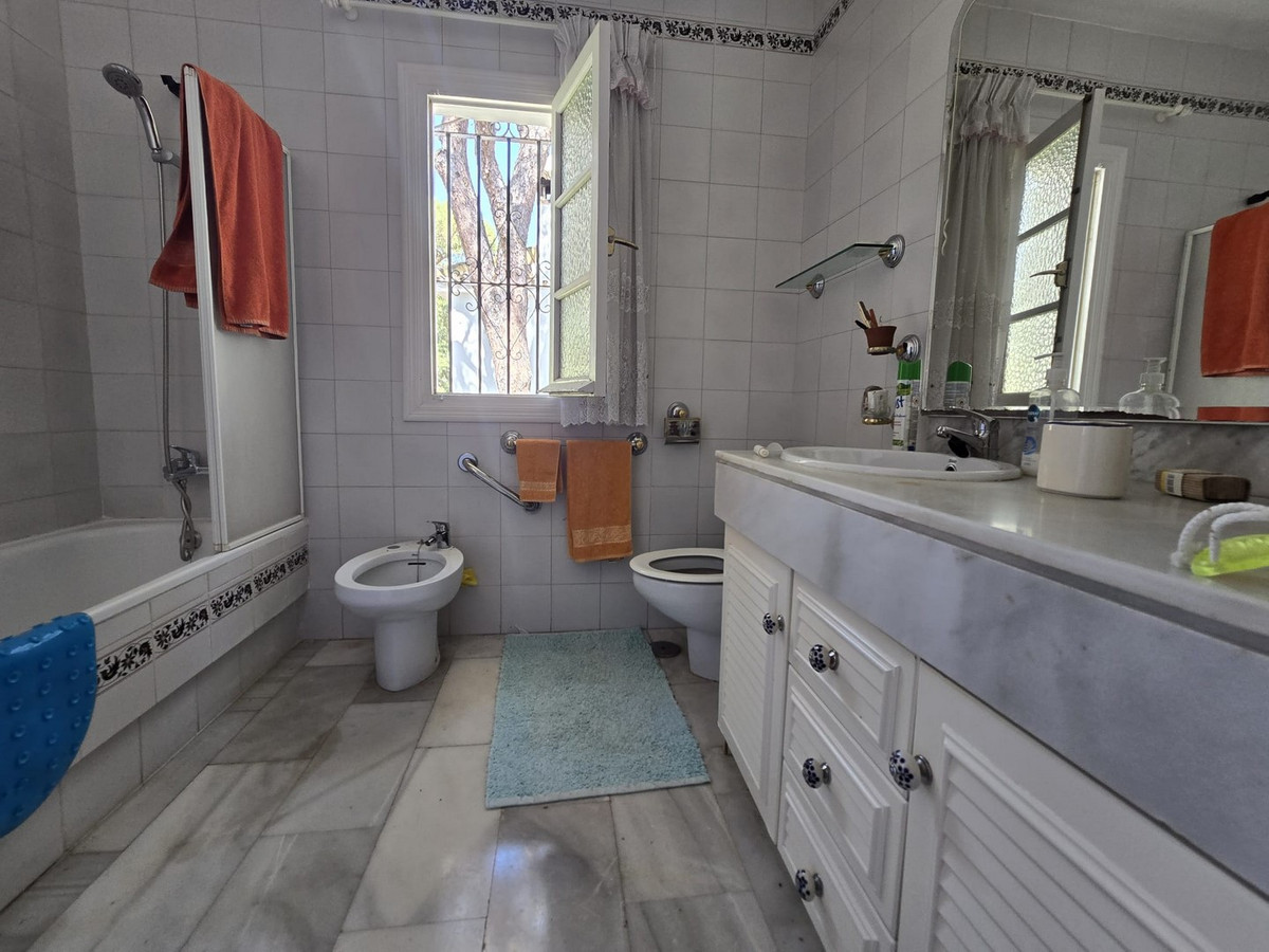 Penthouse te koop in Calahonda | 4 slaapkamers H5272579