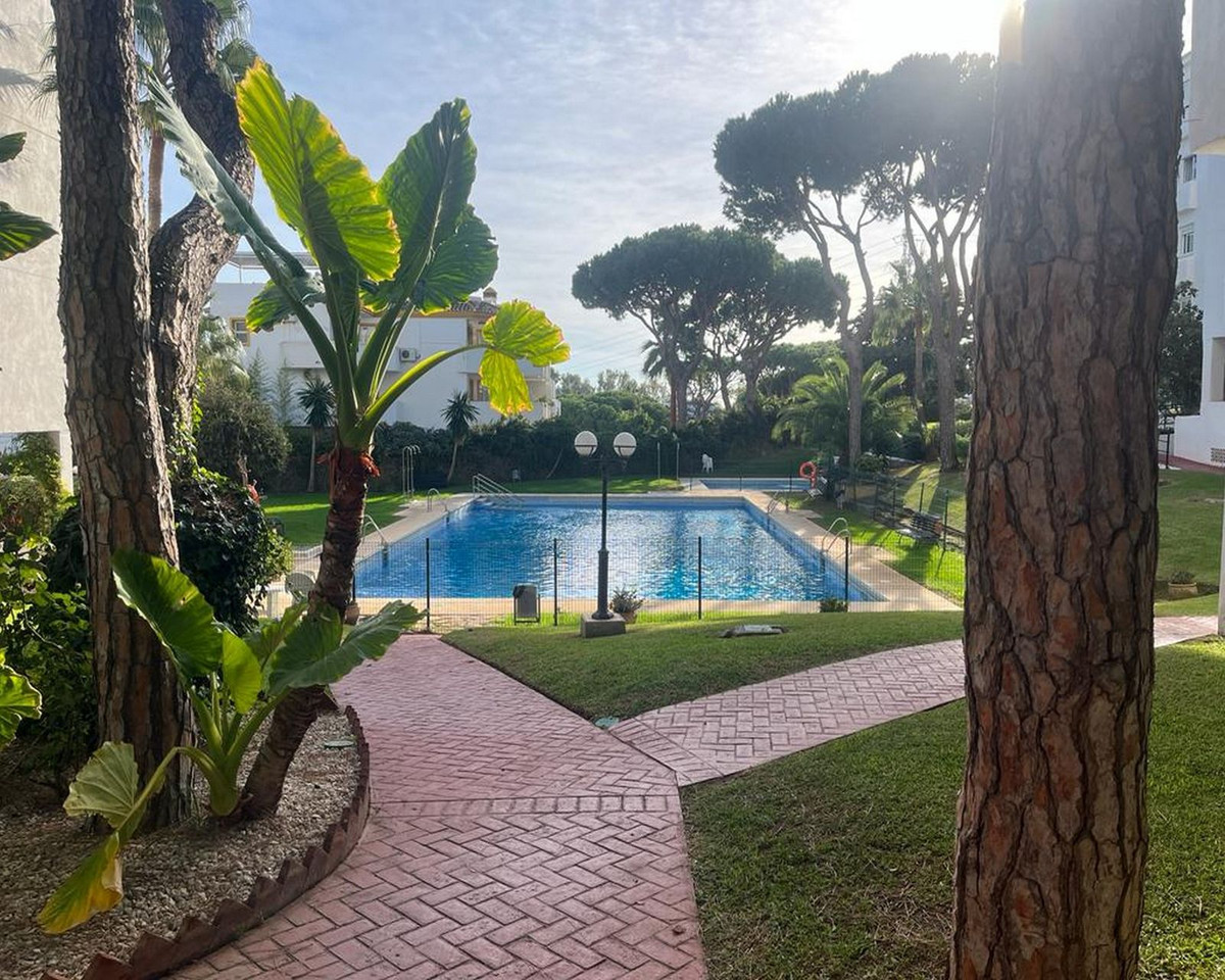 Appartement te koop in Calahonda | 2 slaapkamers H5300008