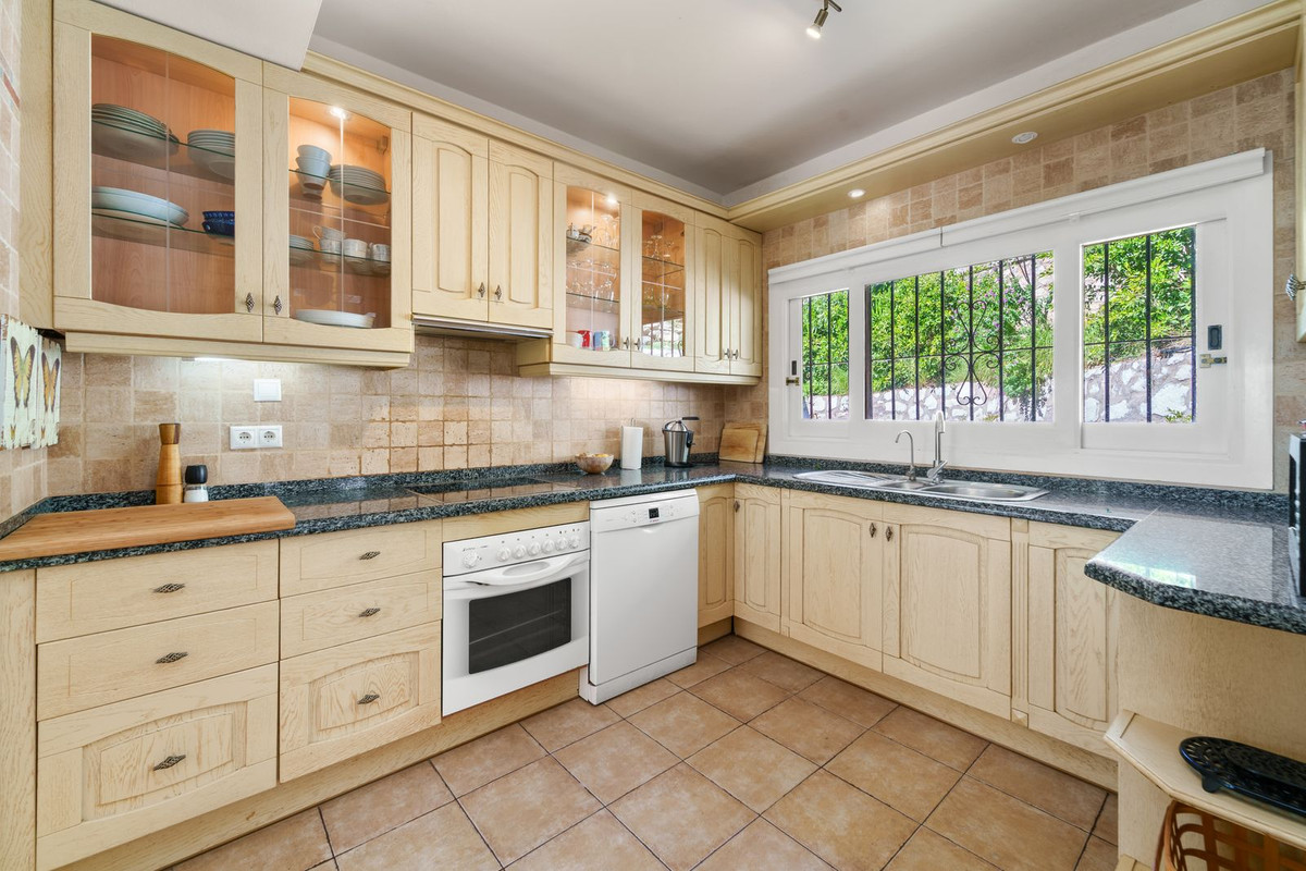 Huis te koop in Calahonda | 5 slaapkamers H5306470