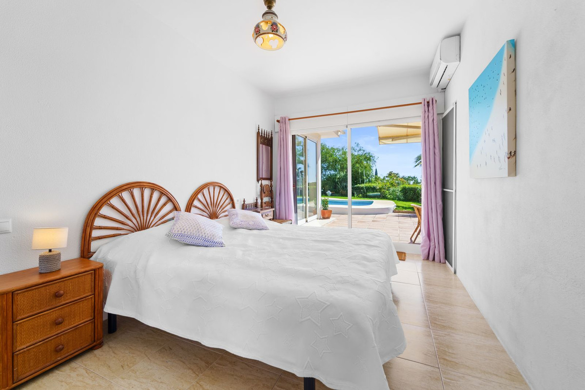 Huis te koop in Calahonda | 5 slaapkamers H5306470