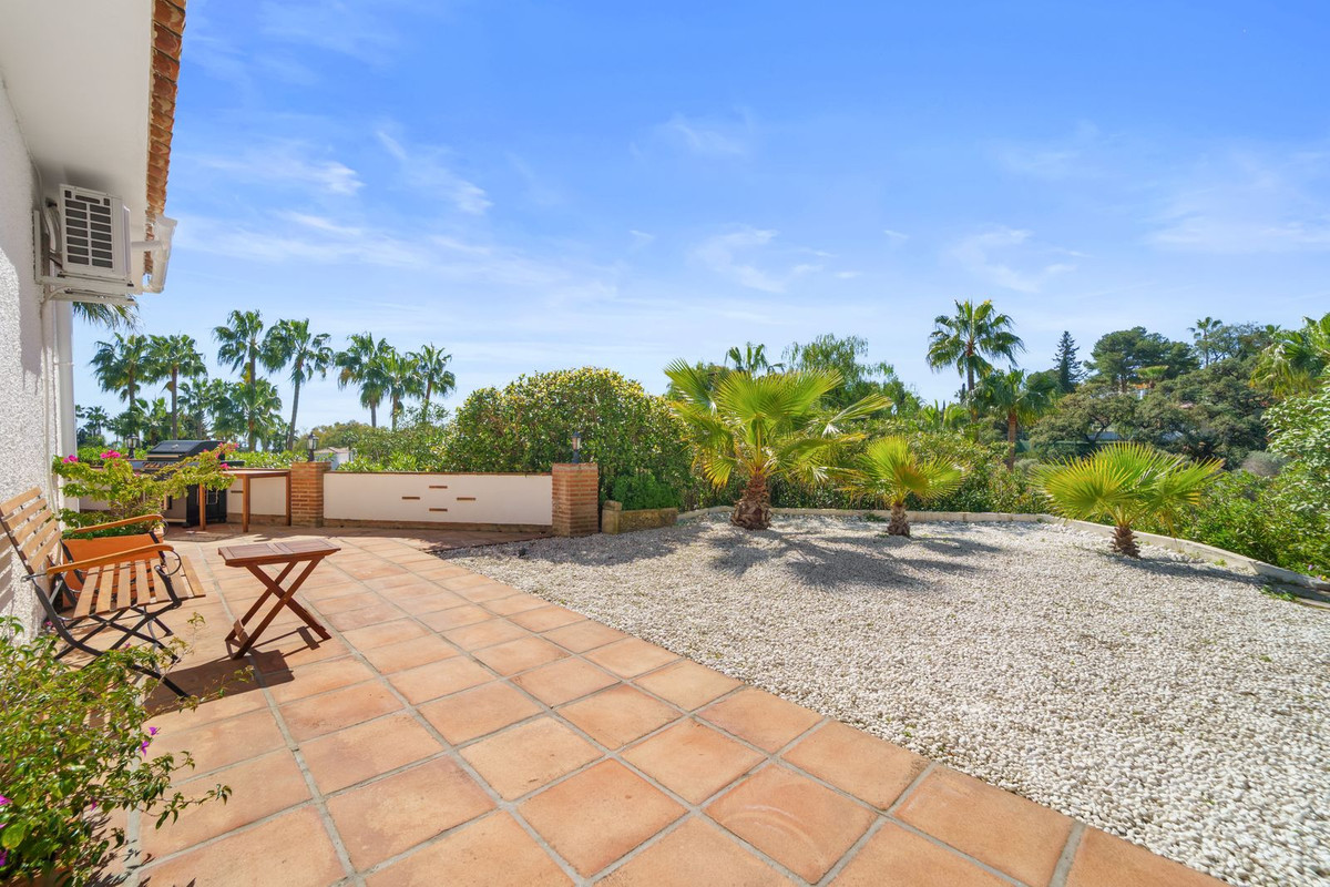 Huis te koop in Calahonda | 5 slaapkamers H5306470