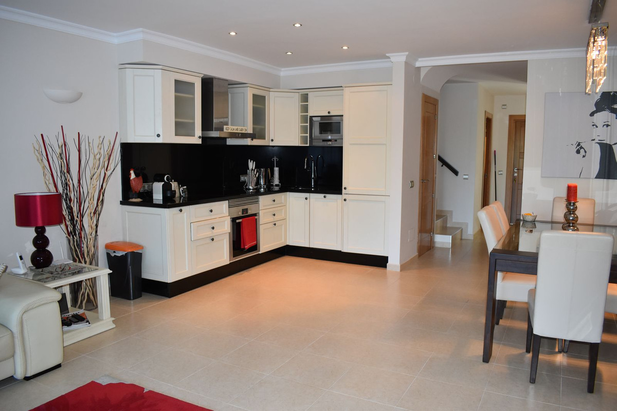 Huis te koop in Calahonda | 4 slaapkamers H5306962