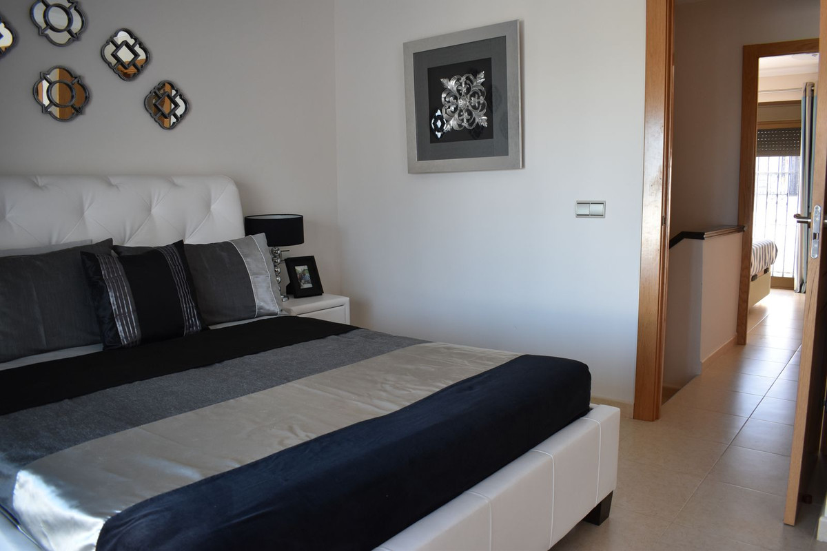 Huis te koop in Calahonda | 4 slaapkamers H5306962