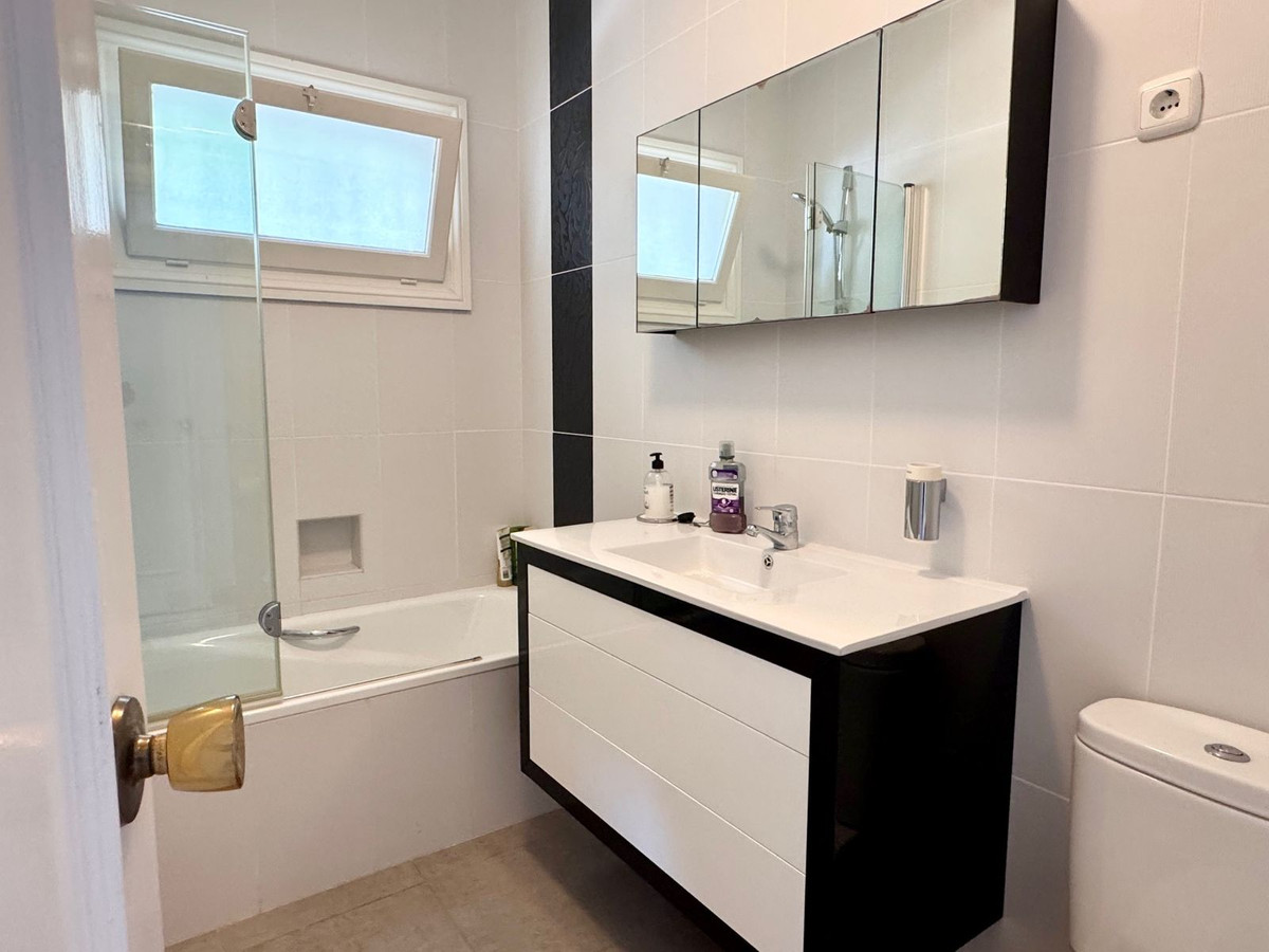 Huis te koop in Calahonda | 3 slaapkamers H5308222