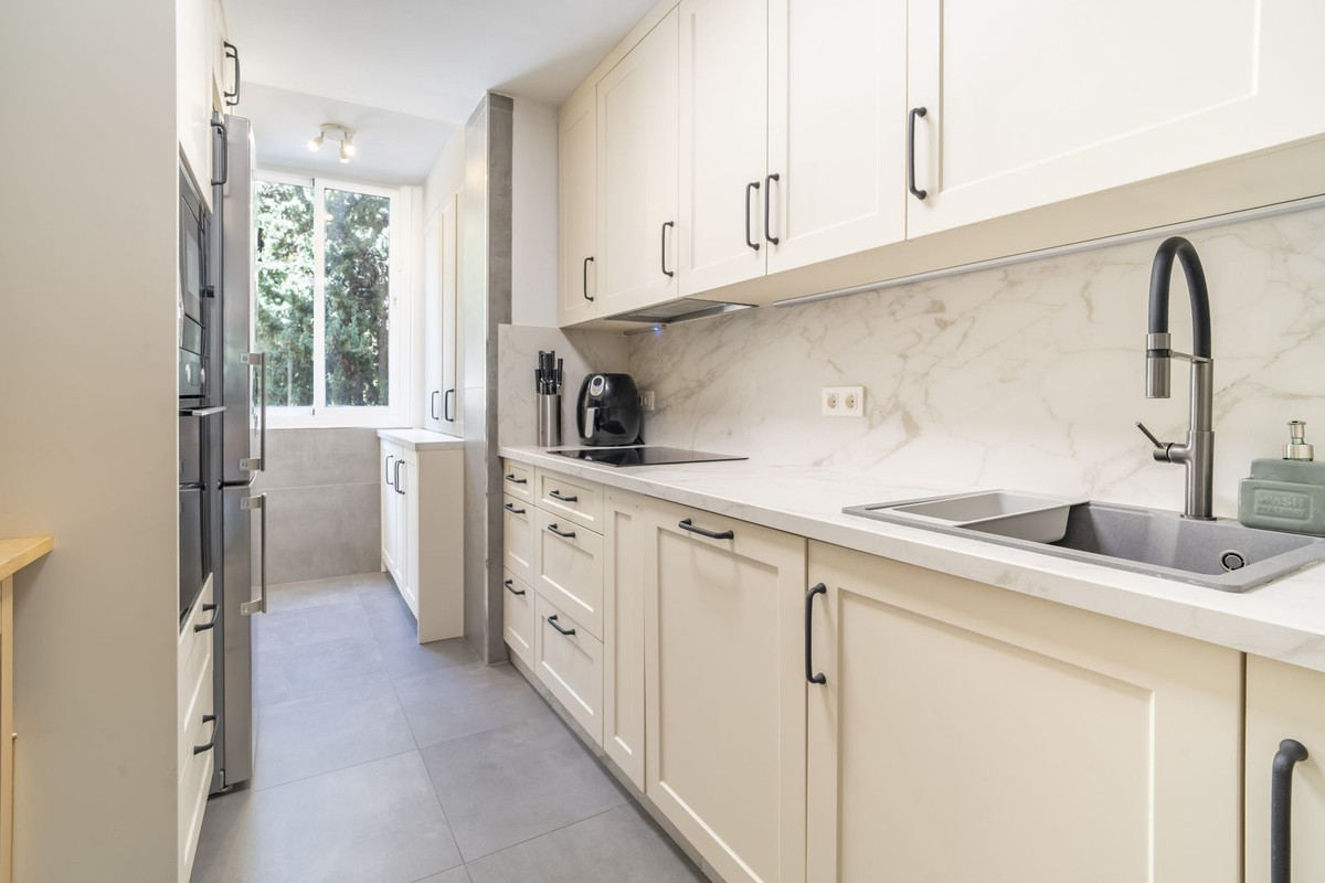 Appartement te koop in Calahonda | 2 slaapkamers H5329702