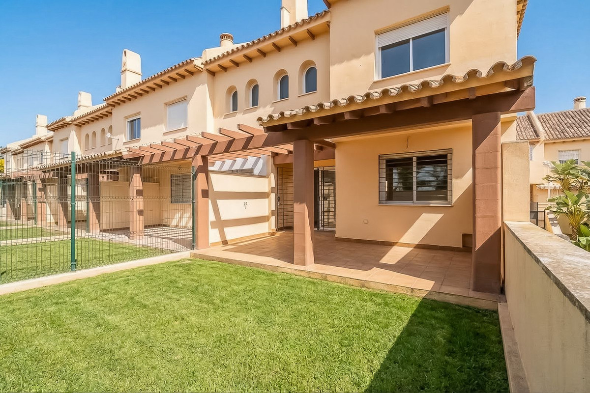 Huis te koop in Calahonda | 4 slaapkamers H5333215