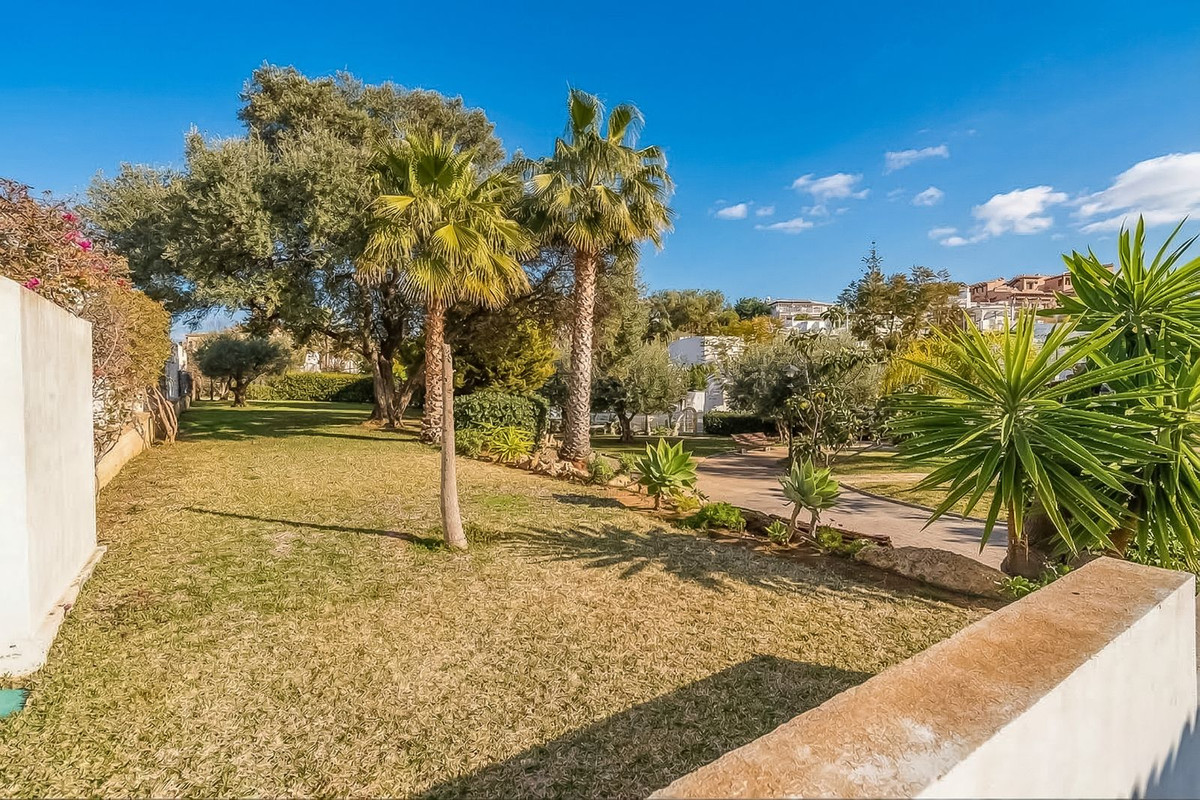 Huis te koop in Calahonda | 4 slaapkamers H5333215