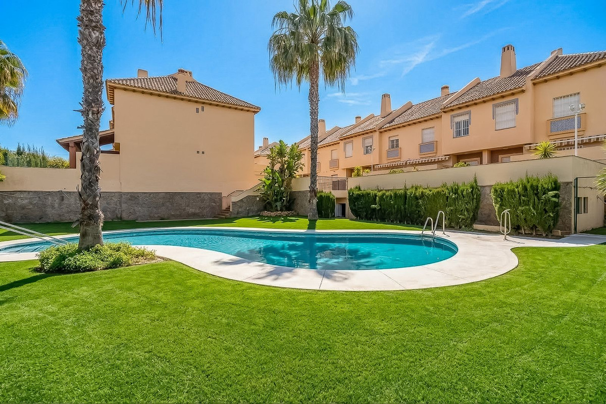 Huis te koop in Calahonda | 4 slaapkamers H5333215