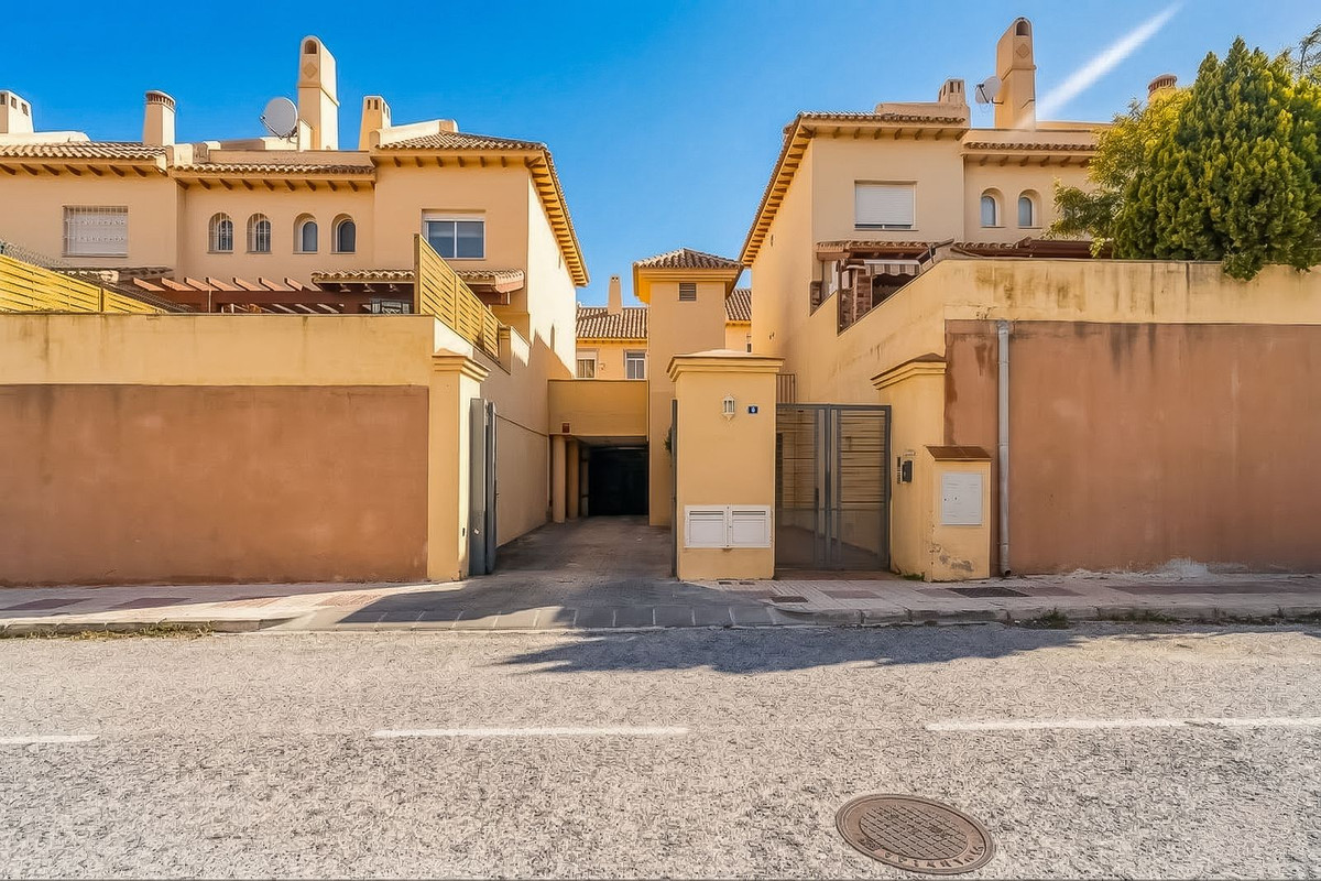 Huis te koop in Calahonda | 4 slaapkamers H5333215
