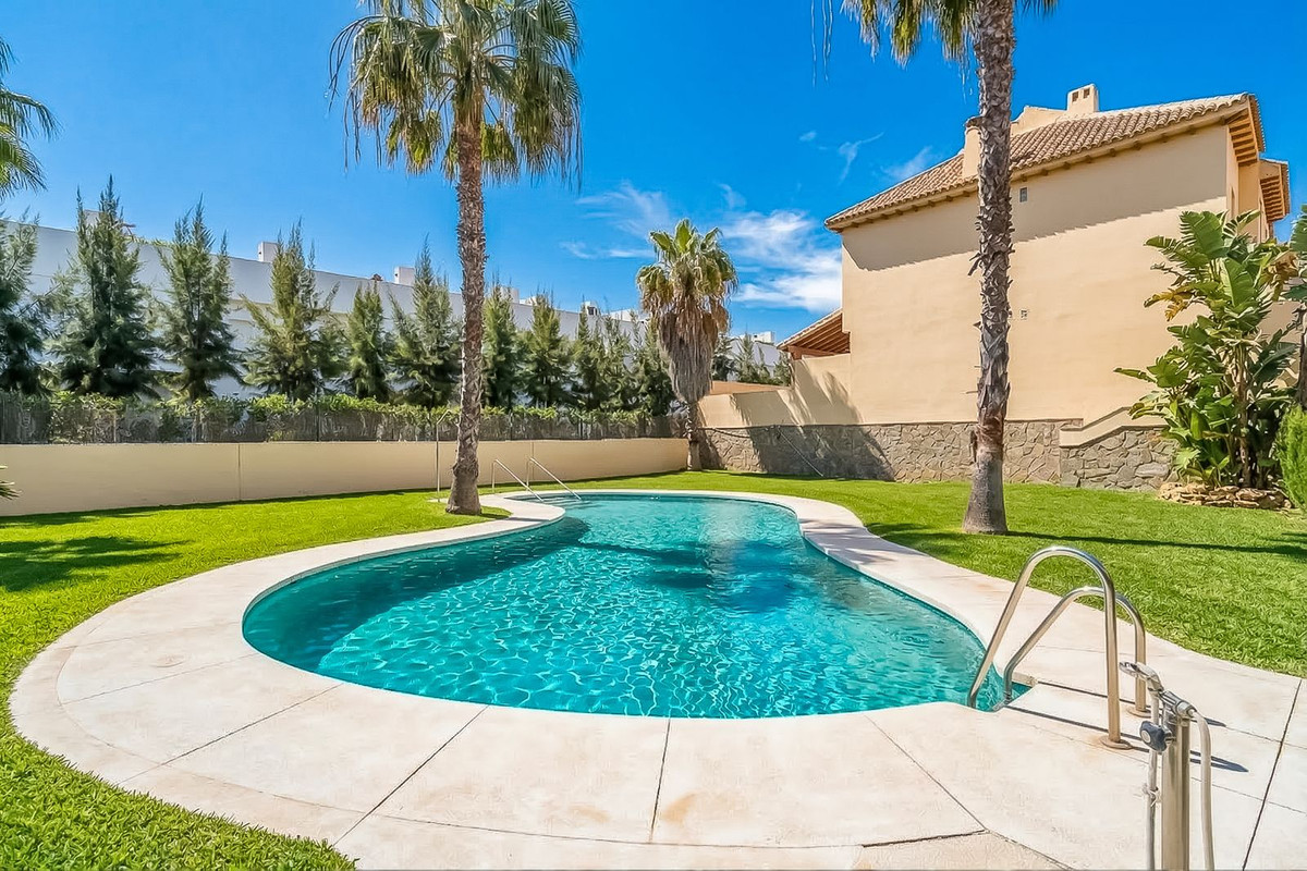 Huis te koop in Calahonda | 4 slaapkamers H5333215