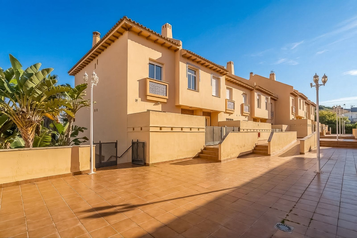 Huis te koop in Calahonda | 4 slaapkamers H5333215