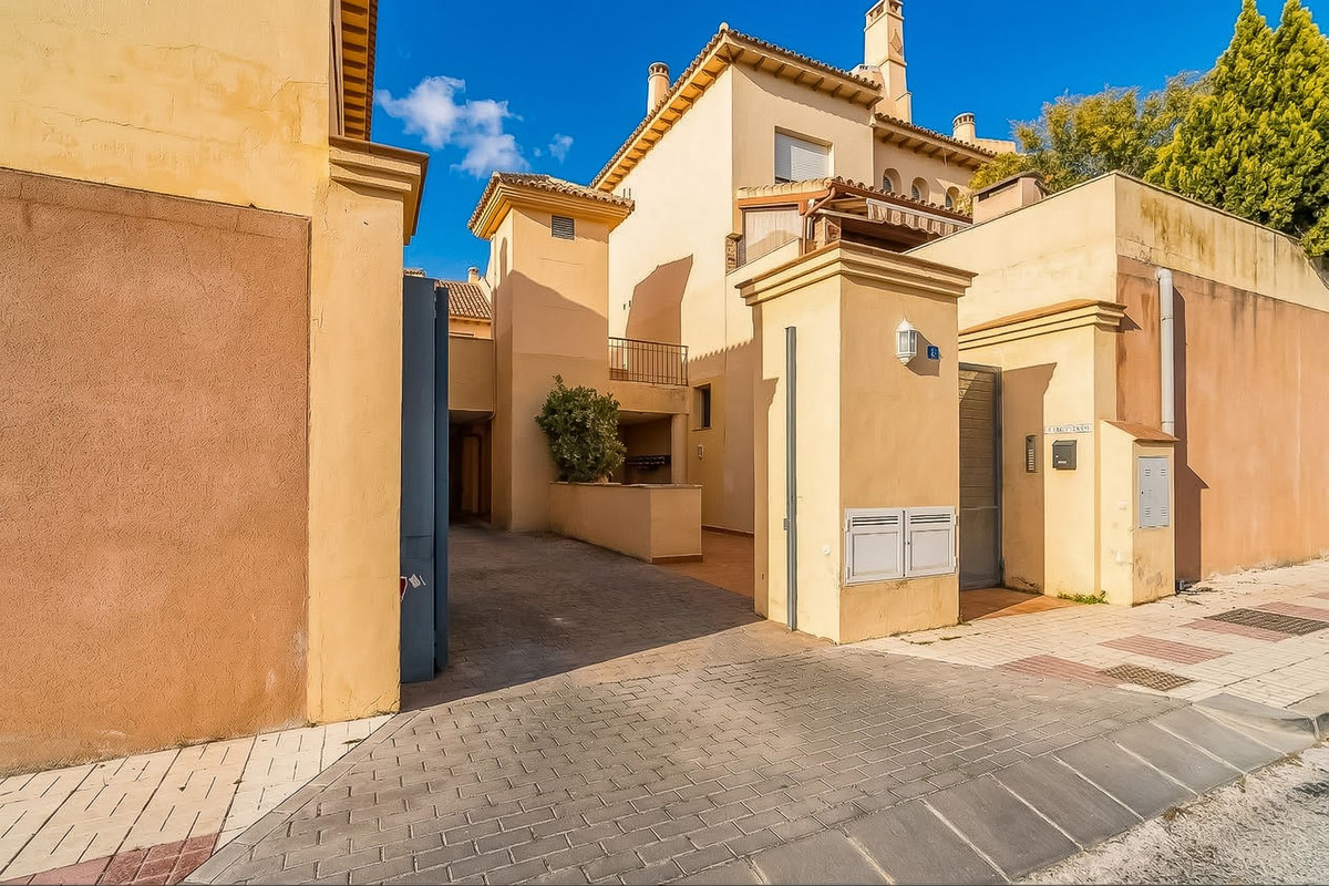 Huis te koop in Calahonda | 4 slaapkamers H5333215