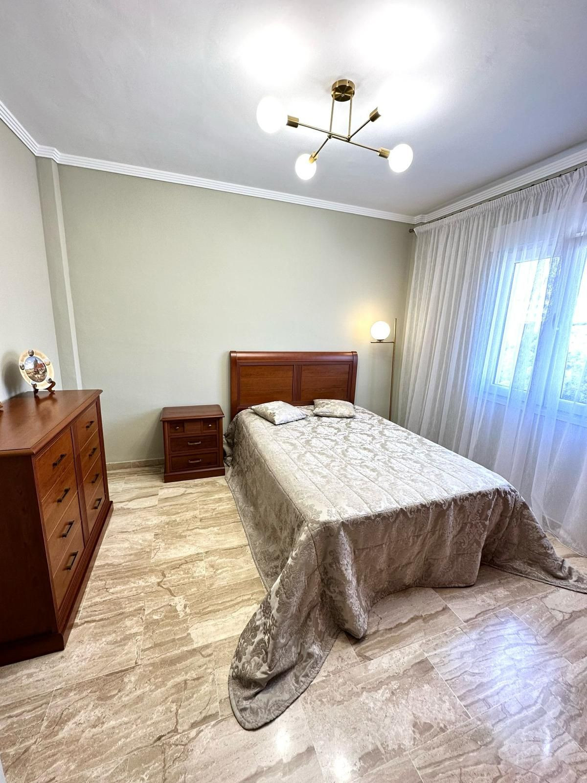 Huis te koop in Calahonda | 4 slaapkamers H5341957