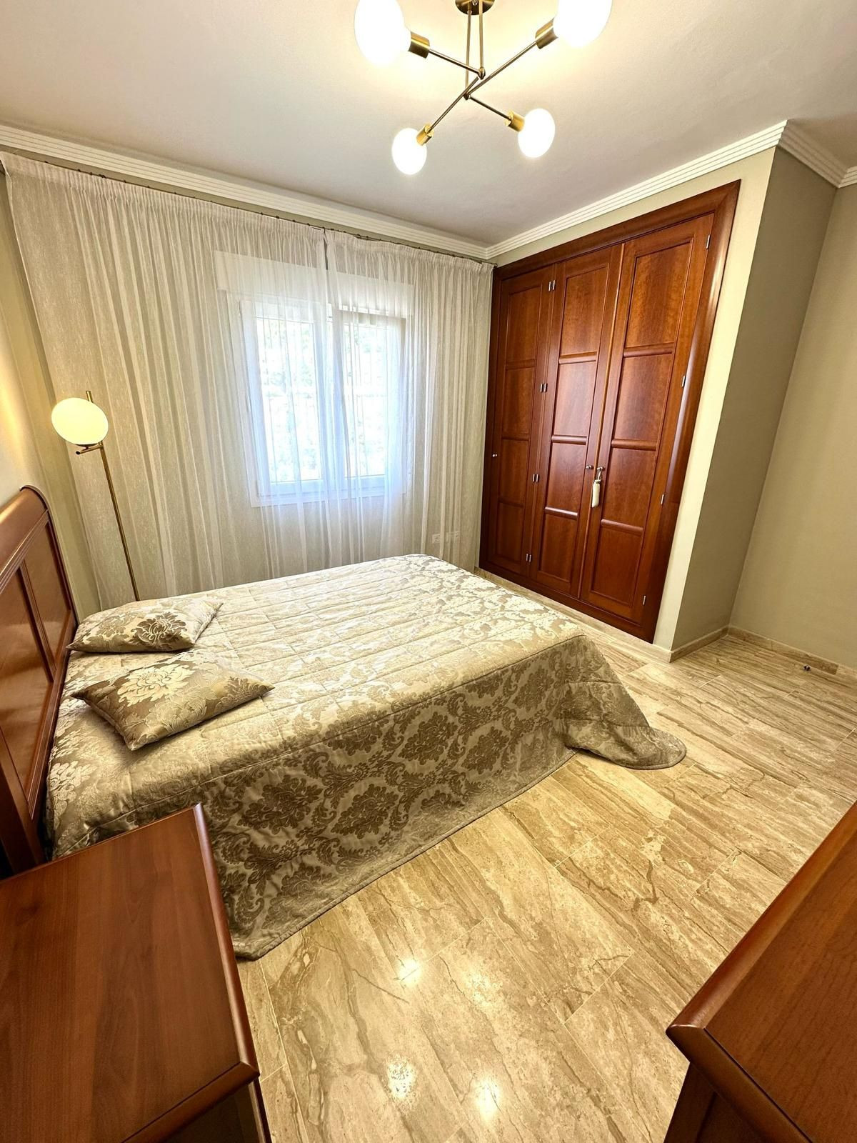 Huis te koop in Calahonda | 4 slaapkamers H5341957