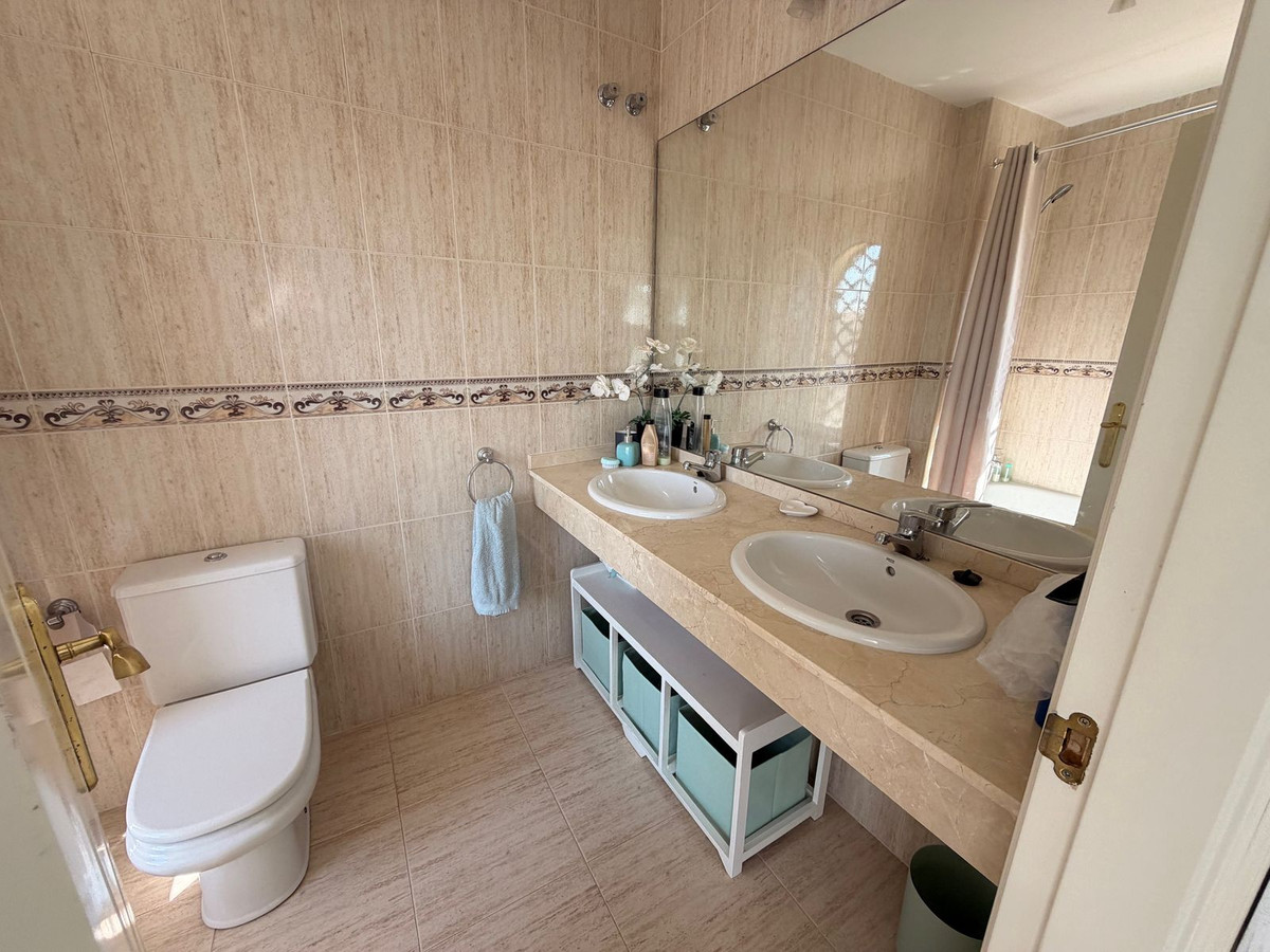 Huis te koop in Calahonda | 4 slaapkamers H5342029