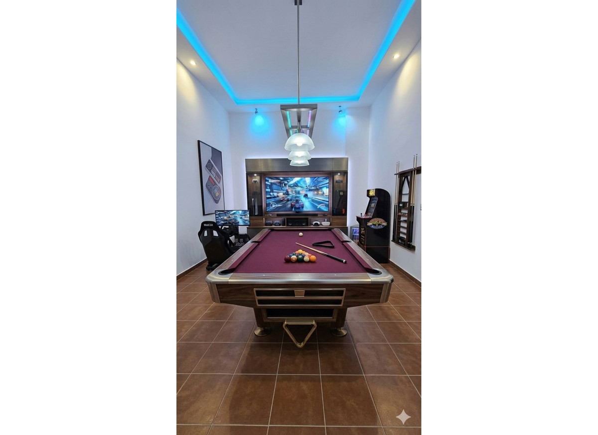 Huis te koop in Calahonda | 4 slaapkamers H5346652