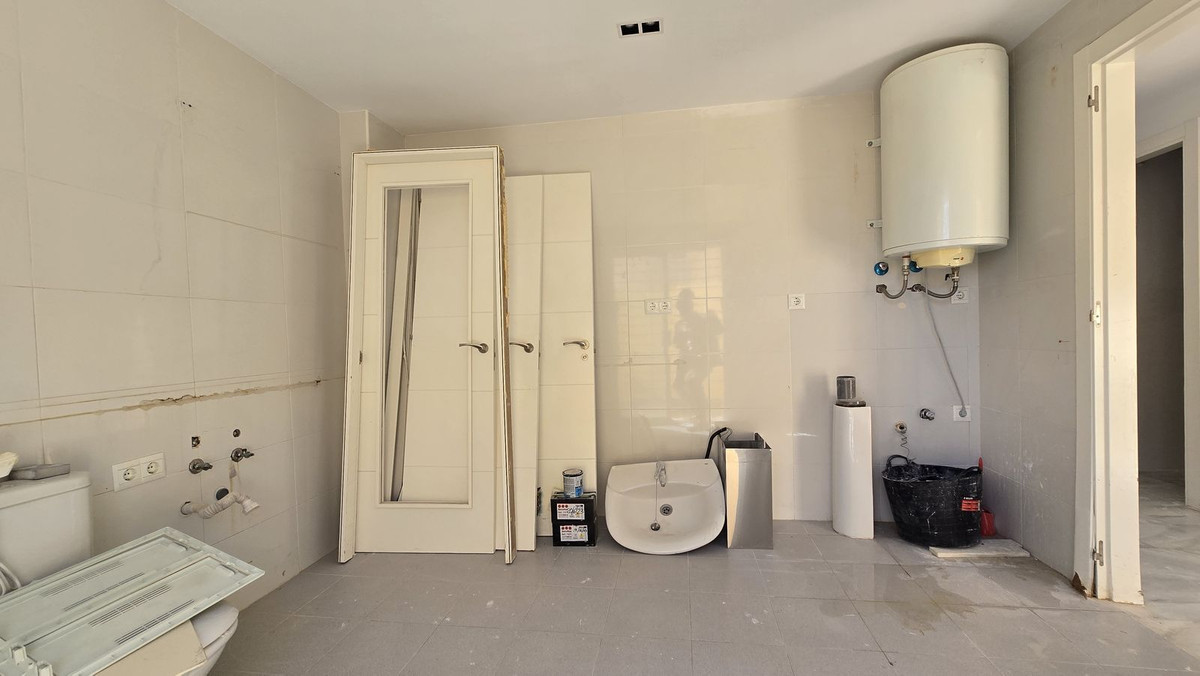 Huis te koop in Calahonda | 4 slaapkamers H5346652