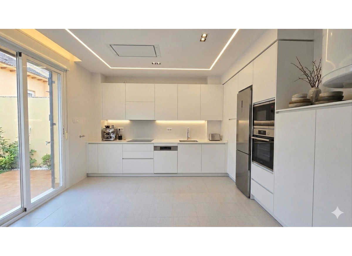 Huis te koop in Calahonda | 4 slaapkamers H5346652