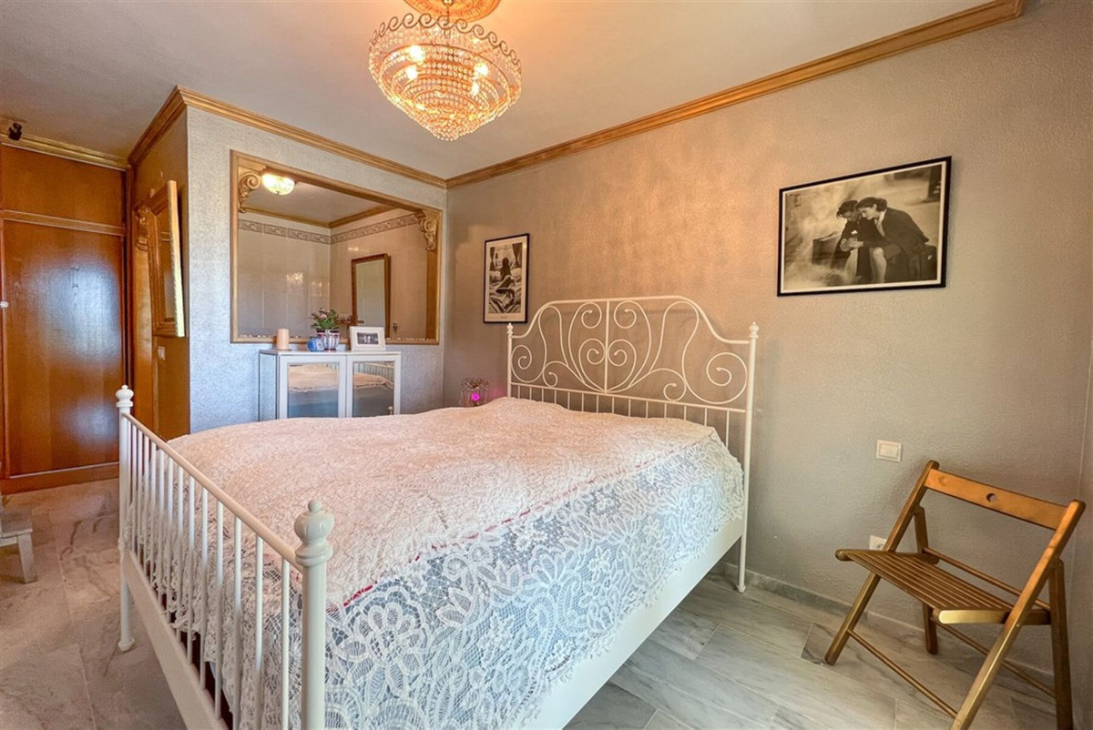 Huis te koop in Calahonda | 4 slaapkamers H5360698