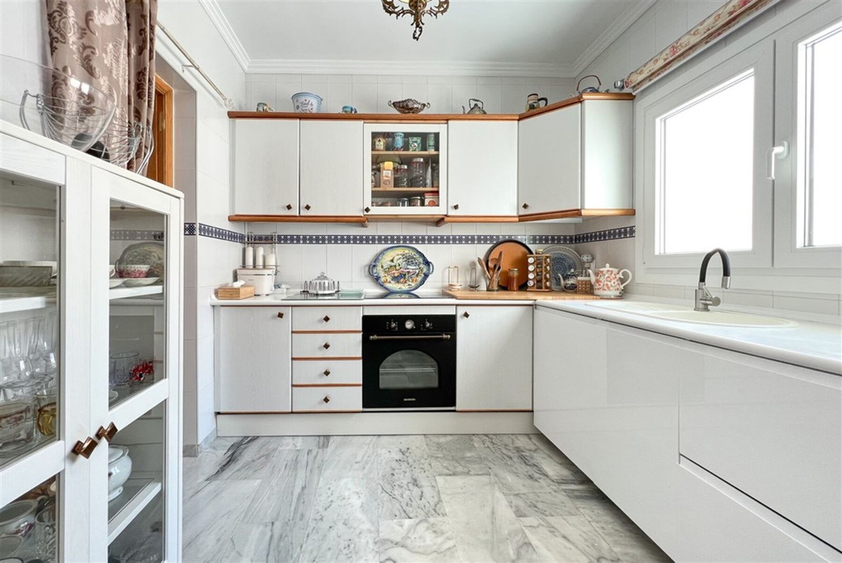 Huis te koop in Calahonda | 4 slaapkamers H5360698