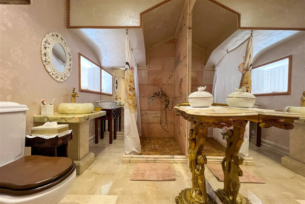 Huis te koop in Calahonda | 4 slaapkamers H5360698