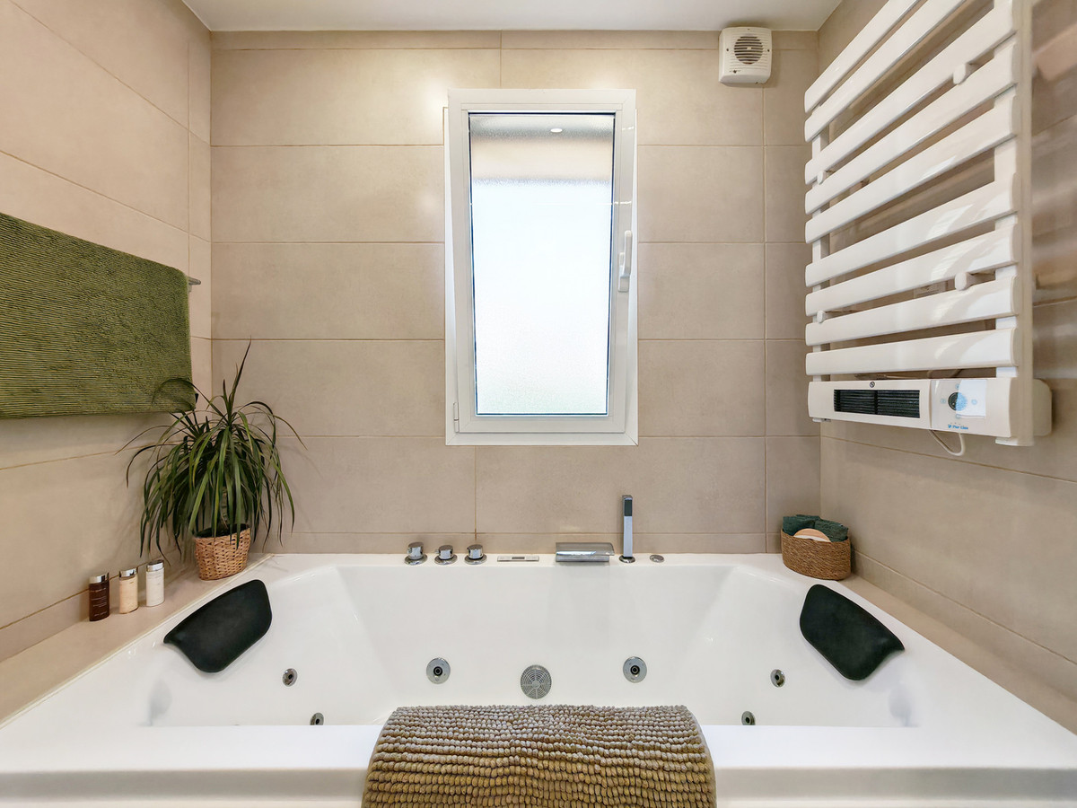 Huis te koop in Calahonda | 4 slaapkamers H5362192