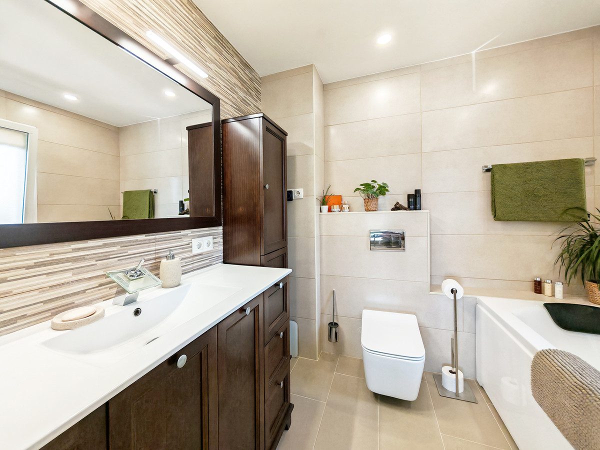 Huis te koop in Calahonda | 4 slaapkamers H5362192