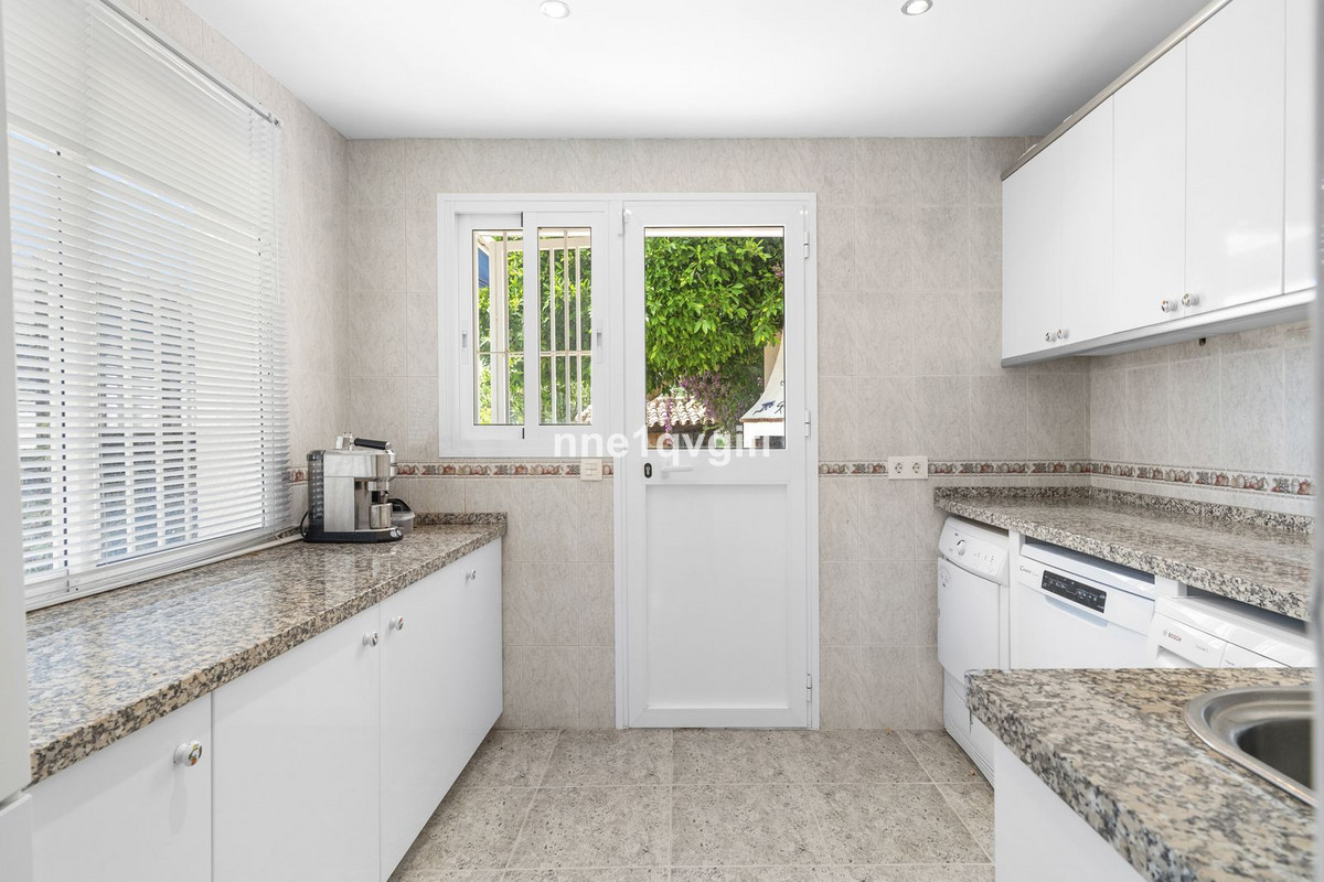 Huis te koop in Calahonda | 3 slaapkamers H5373832