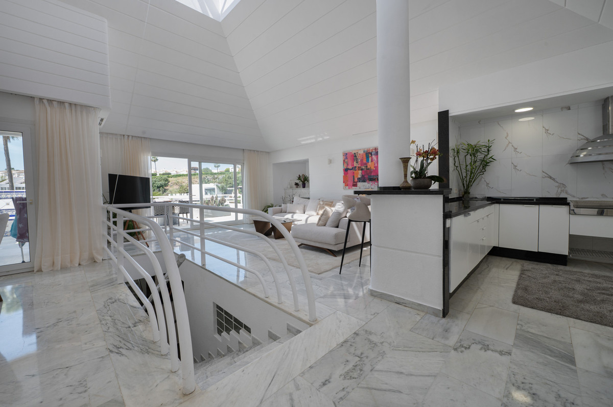 Huis te koop in Calahonda | 4 slaapkamers H5378089